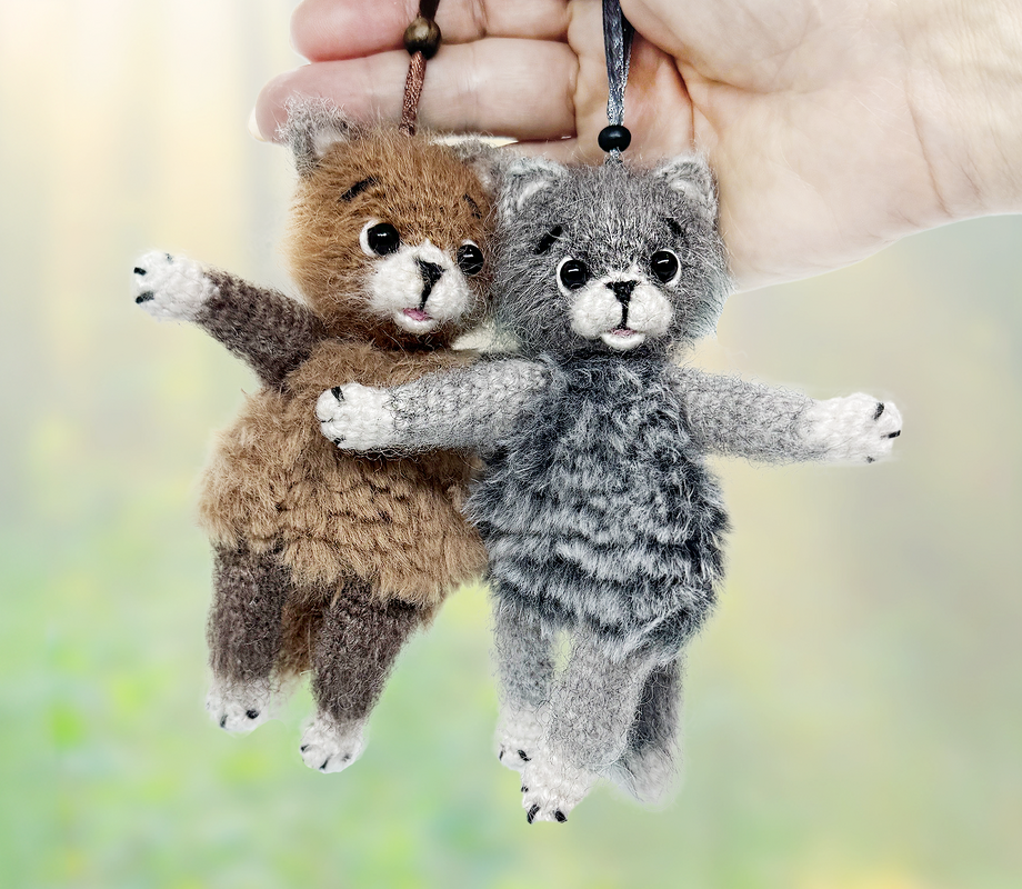 Crochet Kitten Keychain – Cute Plush Toy & Stress Relief Accessory. - Image 6