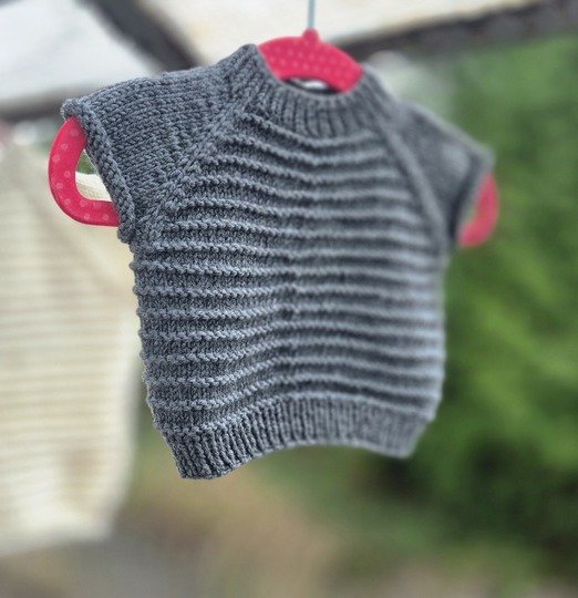 Strickanleitung Ilvy Pullunder für Kinder – Größe 44–116 | Raglan