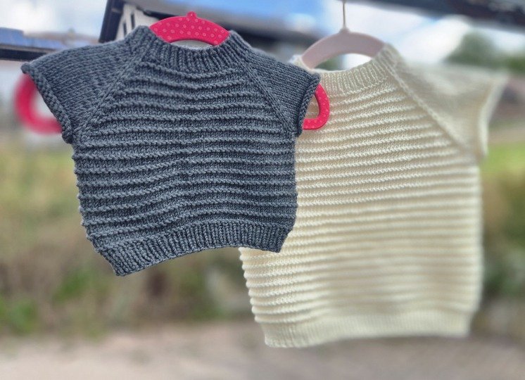 Strickanleitung Ilvy Pullunder für Kinder – Größe 44–116 | Raglan