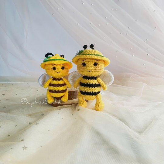 Bee Keychain Crochet Pattern | Cute Bumblebee Plushie PDF Tutorial