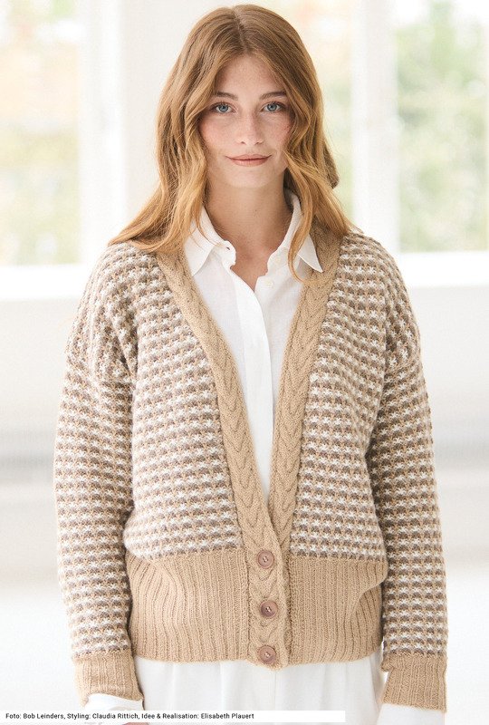 Jacke mit Hebemaschenmuster und Zopfblende - Bild 4