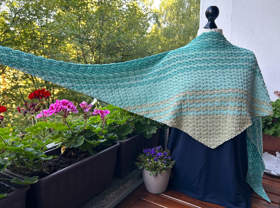 Mad Relax - Häkelanleitung flaches unisex Tuch *anfängertauglich*