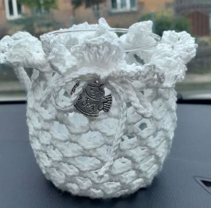 Anleitung für das hübsche Windlicht zum Hängen oder Stellen für jedes Garn