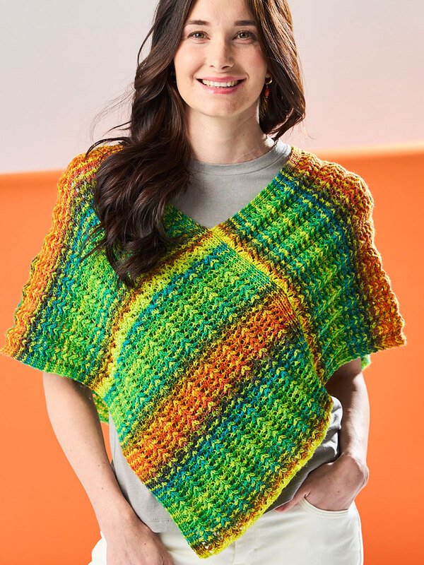 MINI-PONCHO NEON-STREIFEN, gestrickt - Bild 8