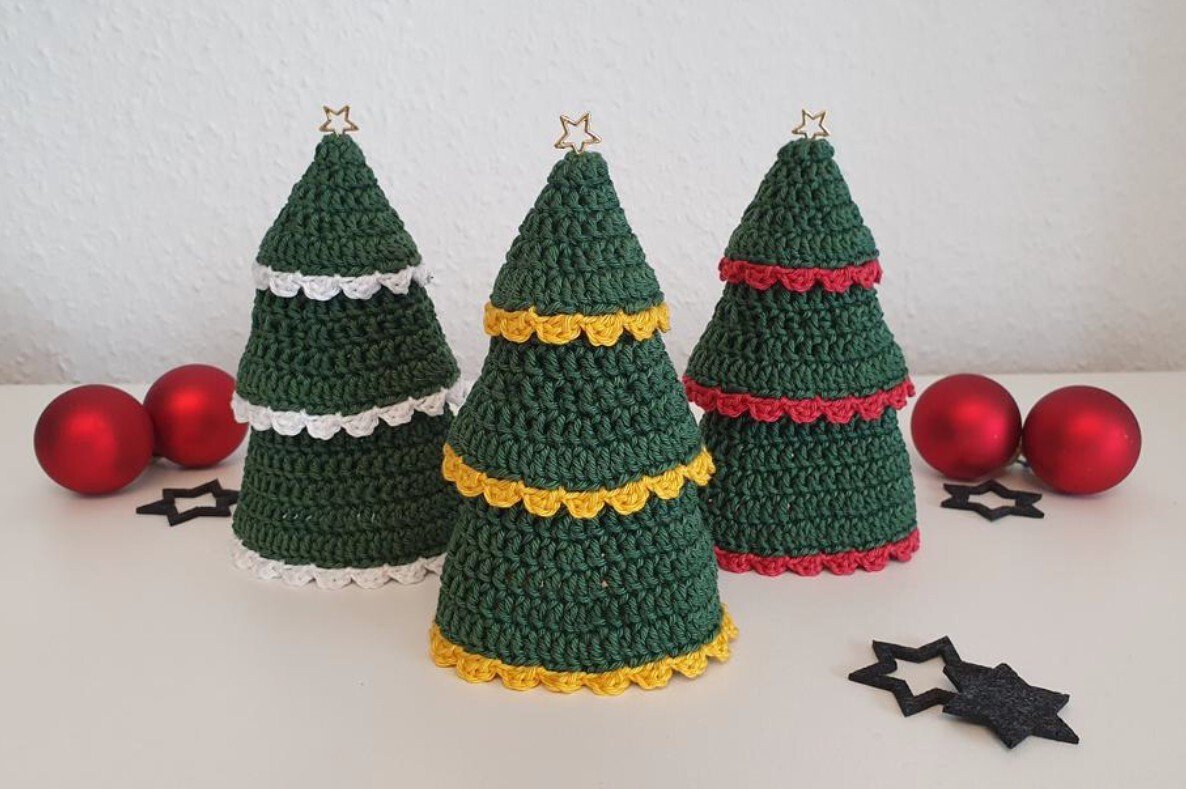 Weihnachtsbaum, Weihnachtlicher Tannenbaum, Baum für Weihnachten häkeln