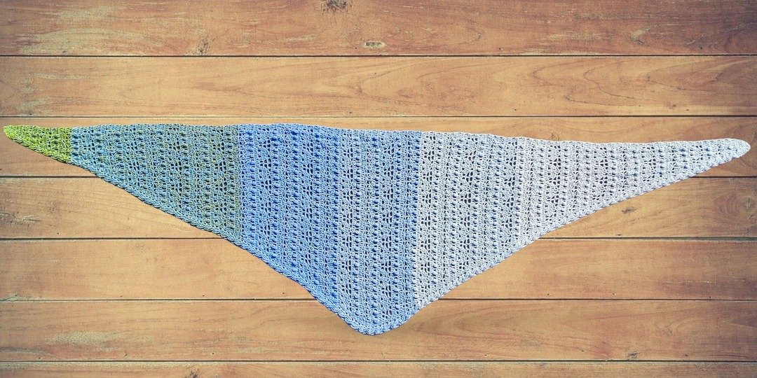 Häkelanleitung flaches oder asymmetrisches Dreieckstuch Liadan