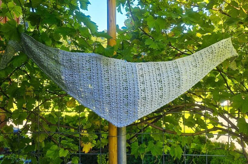 Häkelanleitung flaches oder asymmetrisches Dreieckstuch Liadan