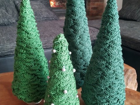 Häkelanleitung für Tannenbäume