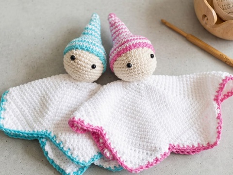 Häkelanleitung: Puppe und Schmusetuch in einem - ein ideales Baby-Geschenk
