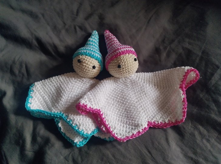 Häkelanleitung: Puppe und Schmusetuch in einem - ein ideales Baby-Geschenk