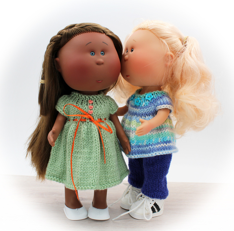 Knitting patterns for two cute dresses, top and pants for 12"/30cm doll