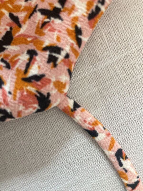 Langes Kleid mit Spaghettiträgern