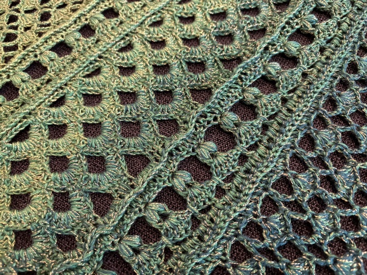 Crochet Pattern Triangular Scarf "Dryope"