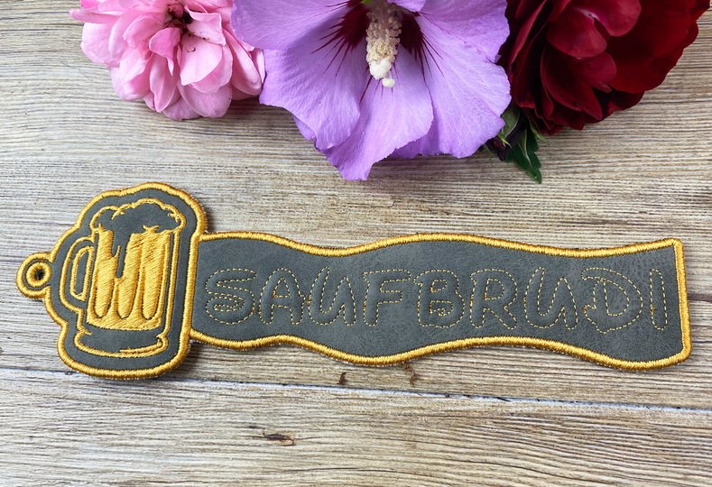 Stickdatei 3D-Anhänger SAUFBRUDI, Maschinenstickdatei