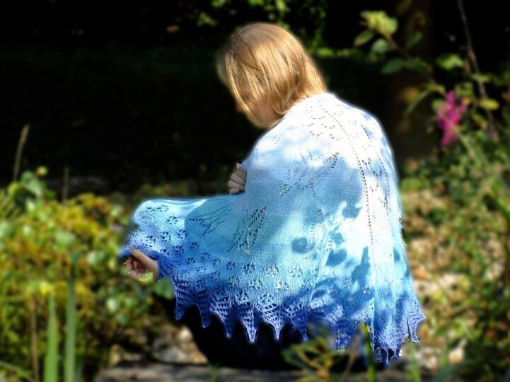 Ayane, Laceshawl knitting, butterflies