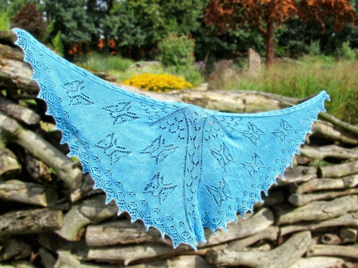 Ayane, Laceshawl knitting, butterflies