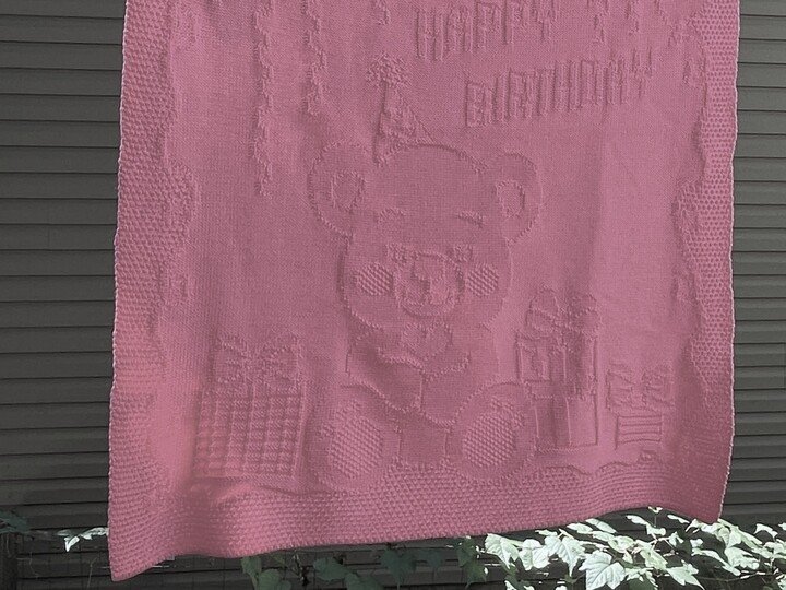 Knitting Pattern babyblanket "Happy Birthday"