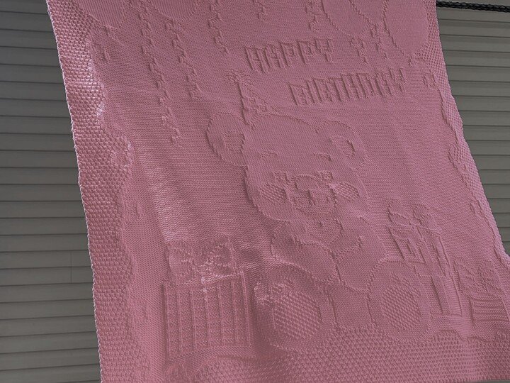 Strickanleitung Babydecke "Happy Birthday"