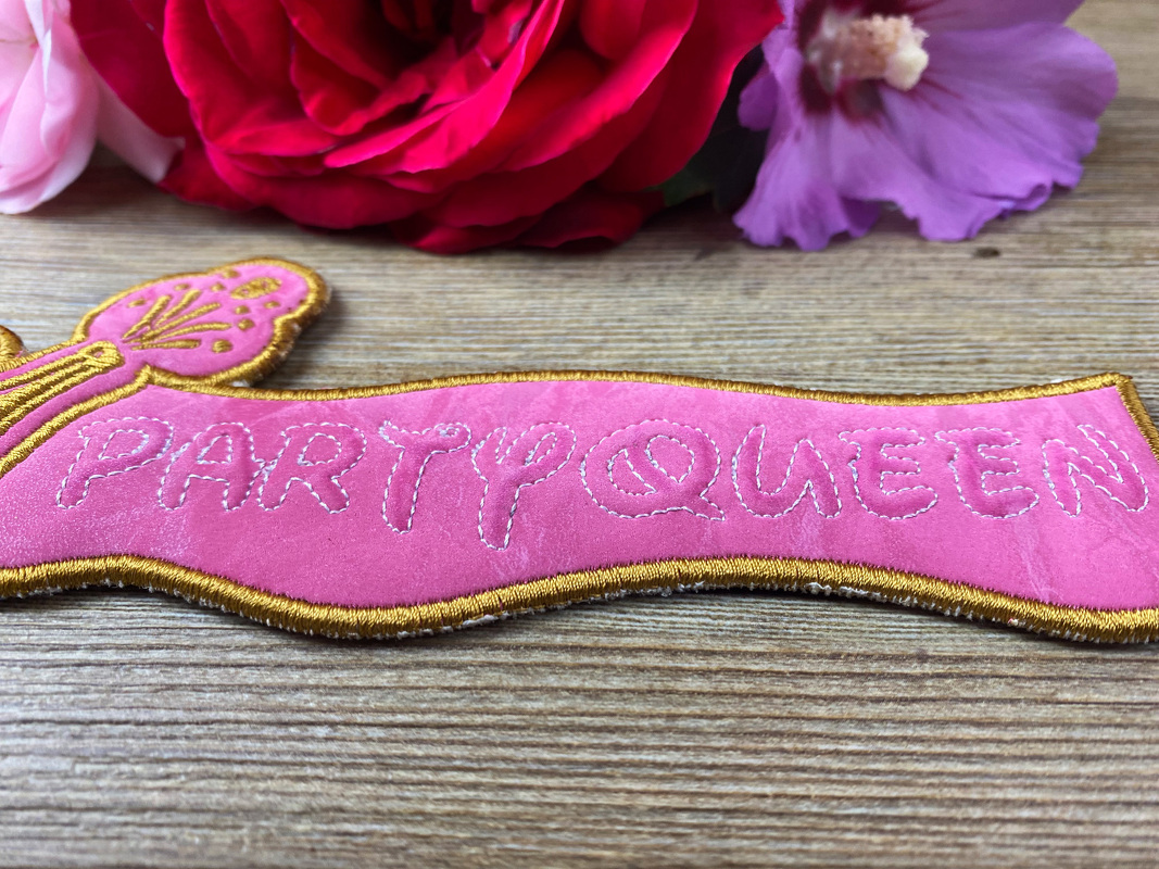 Stickdatei 3D-Anhänger Partyqueen
