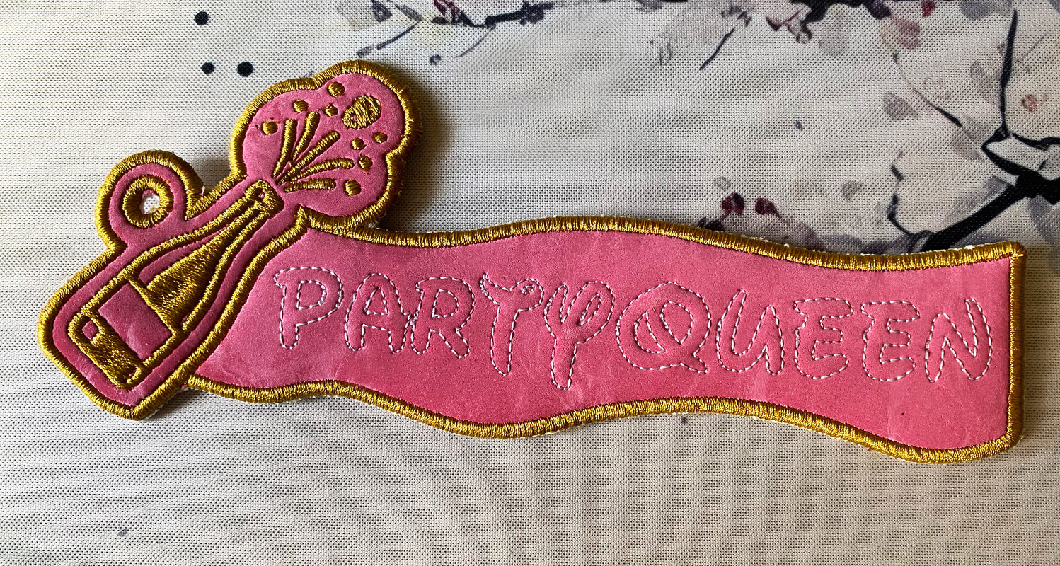 Stickdatei 3D-Anhänger Partyqueen