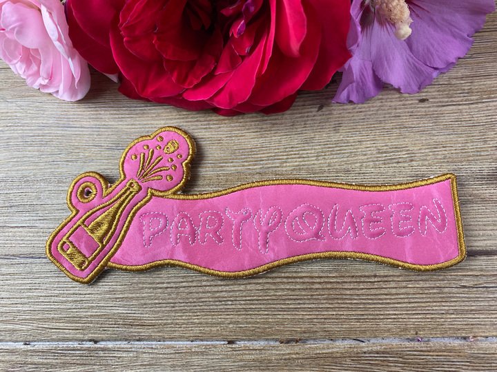Stickdatei 3D-Anhänger Partyqueen