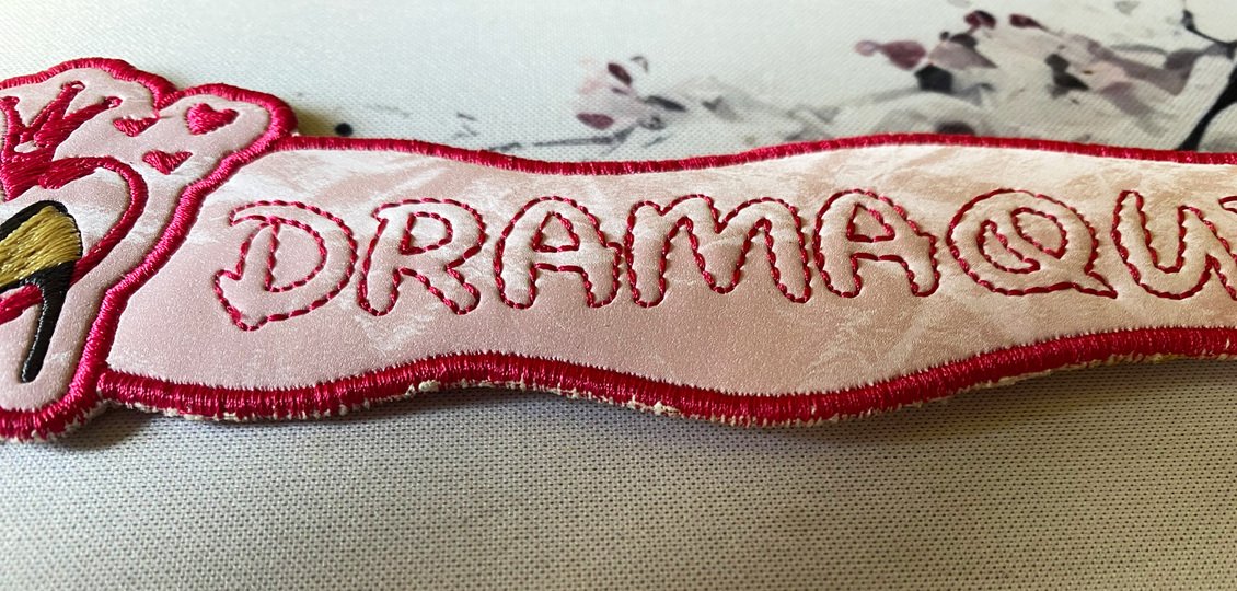 Stickdatei 3D-Anhänger Dramaqueen