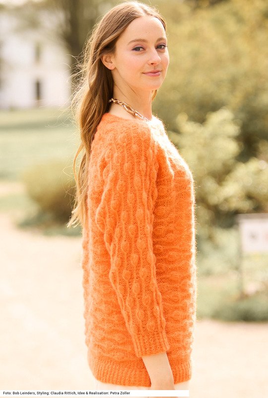 Quergestrickter Pulli