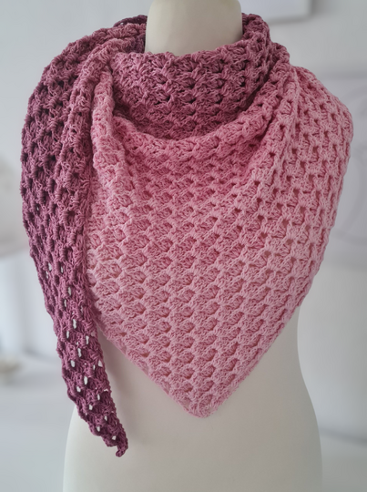 Triangular scarf "Cool Waves" Crochet Pattern