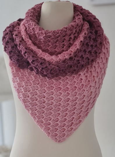 Triangular scarf "Cool Waves" Crochet Pattern