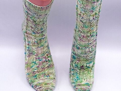 Sockenanleitung "In Gedanken bei dir", für Maschenzahlen 56 bis 72