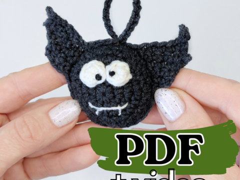 Amigurumi Bat Crochet Pattern: Mini Bat Halloween Keychain