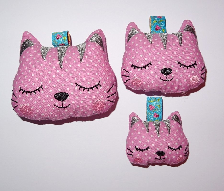 Stickdatei - Katze 3 ITH - in 3 Größen - Anhänger cute Schlüsselanhänger - Bild 4
