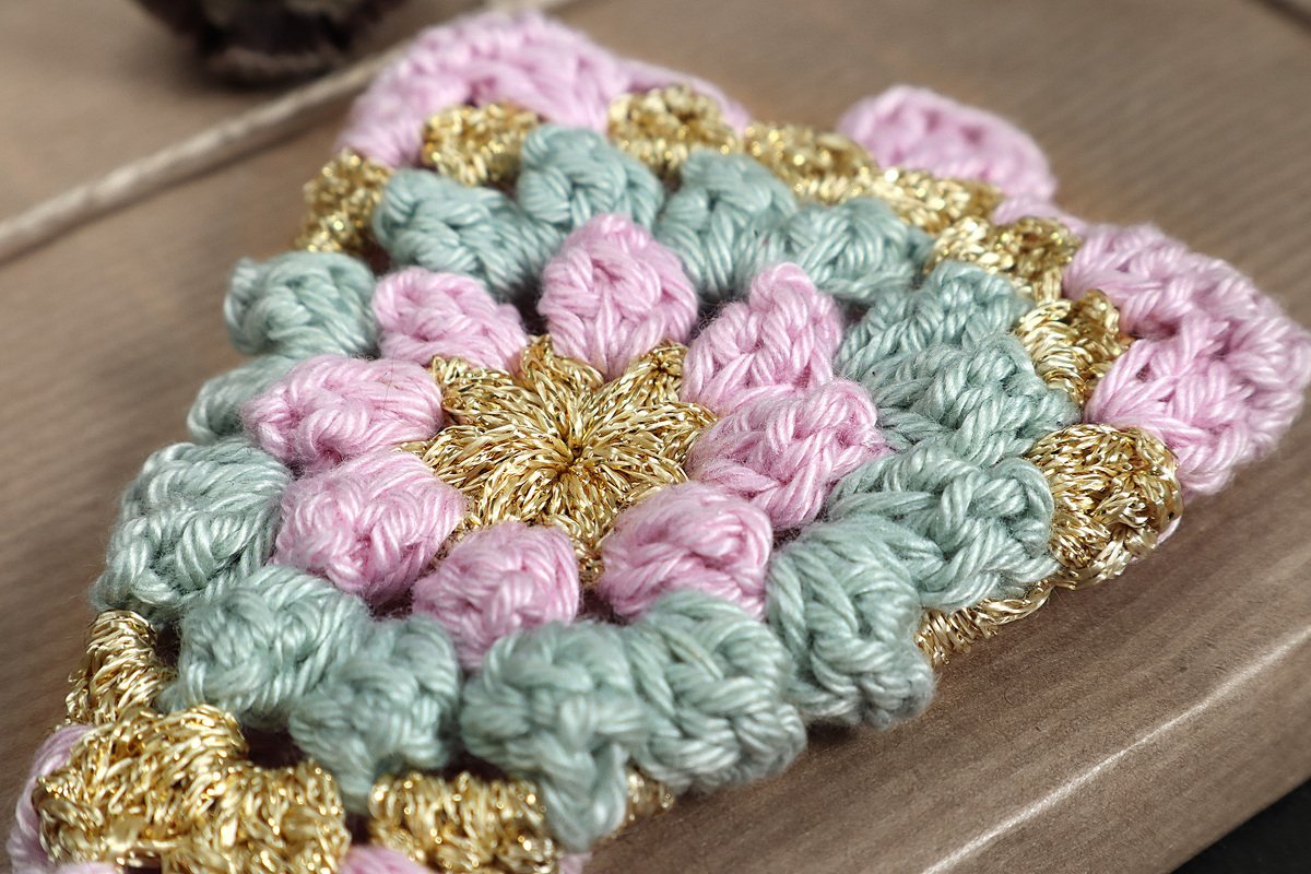 Granny Bäumchen „Pastellzauber“ - Girlande, Baumschmuck, Geschenkanhänger