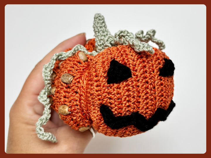 Häkelanleitung Kürbis mit Perlen, Fidget Spielzeug, Amigurumi Kürbislaterne