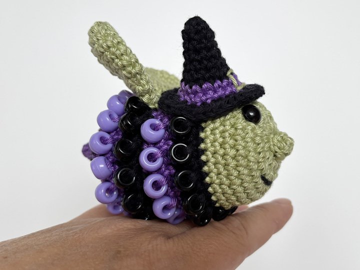 Häkelanleitung Fidget Halloween Biene Hexe Perlen, Amigurumi Biene, Fidget