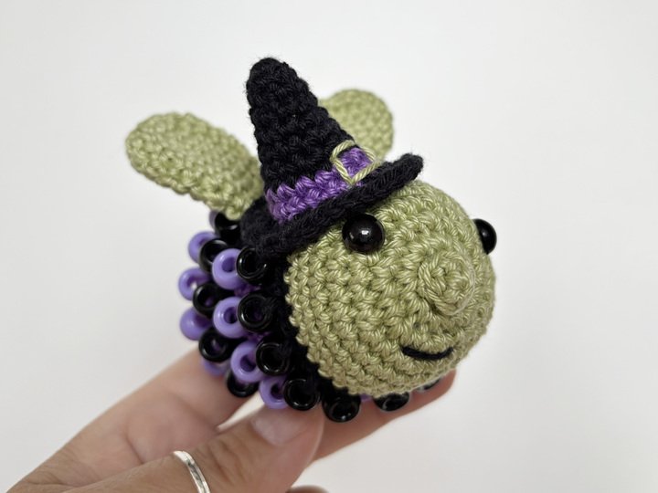Häkelanleitung Fidget Halloween Biene Hexe Perlen, Amigurumi Biene, Fidget