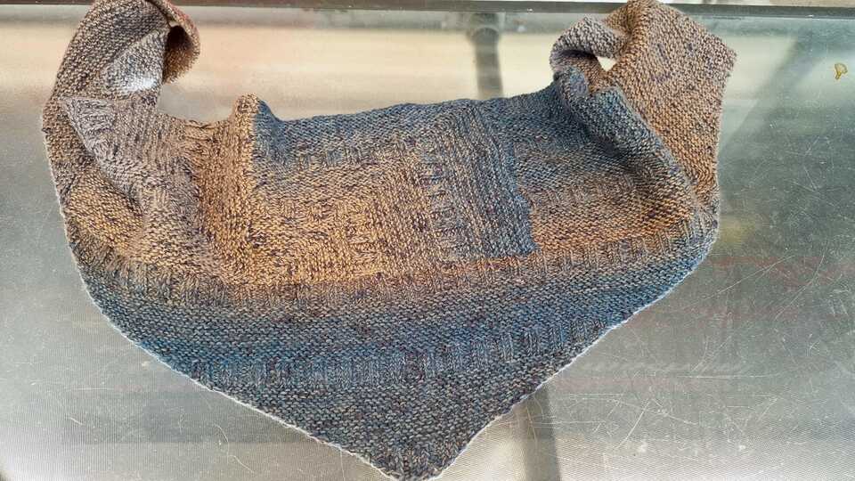 Dreiecktuch „All Genders“