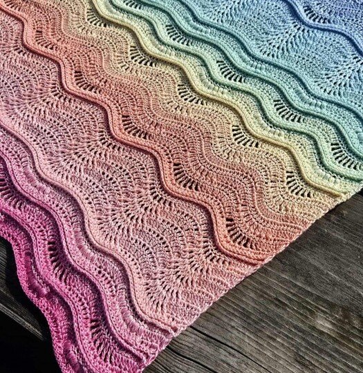 Flowing Waves (Wellendecke oder Wellenstola)