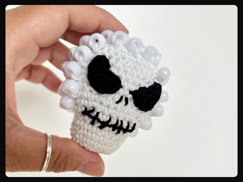 Totenkopf mit Perlen, Halloween Deko, Fidget Spielzeug, Schädel PDF