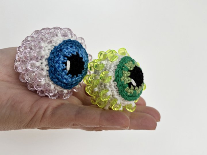 Crochet Fidget Pattern Beaded Eyeball, Amigurumi Eye, Halloween Decoration
