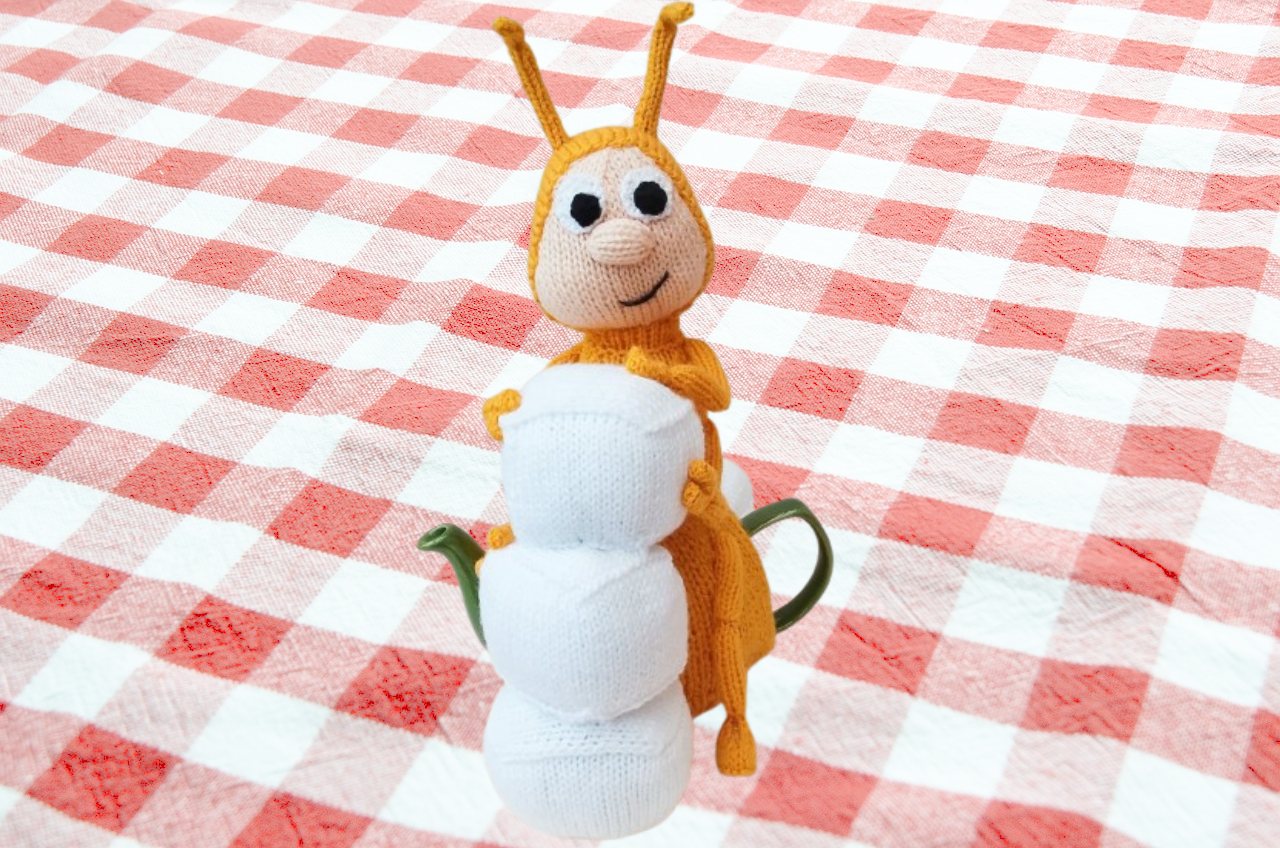 TeaCosyFolk's Sugar Lump Ant Tea Cosy Knitting Pattern