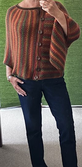 Poncho "Haltmichwarm" für kalte Tage