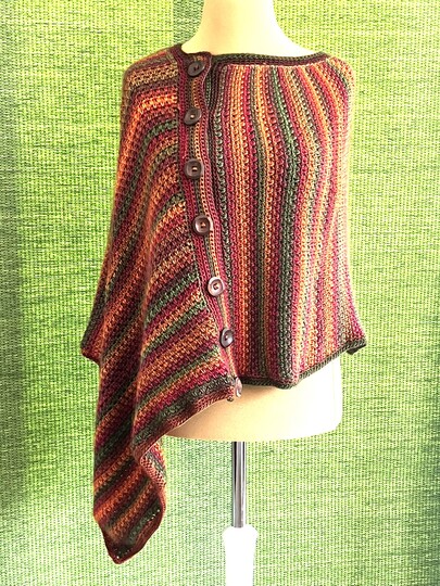 Poncho "Haltmichwarm" für kalte Tage