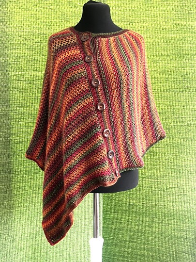 Poncho "Haltmichwarm" für kalte Tage