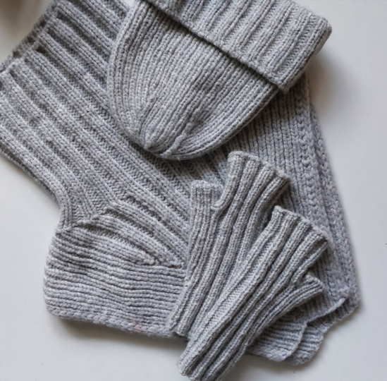 Knitting pattern, Another wristwarmer