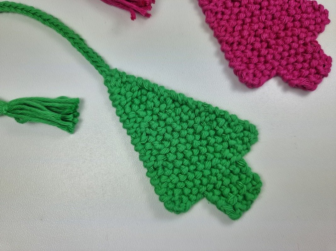 "Oh Tannenbaum" Lesezeichen stricken