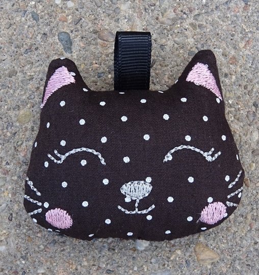 Stickdatei - Katze 4 ITH - in 3 Größen - Anhänger cute Schlüsselanhänger