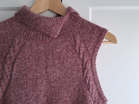 Strickanleitung: Slipover Amy light - Slipover, Pullunder für Erwachsene