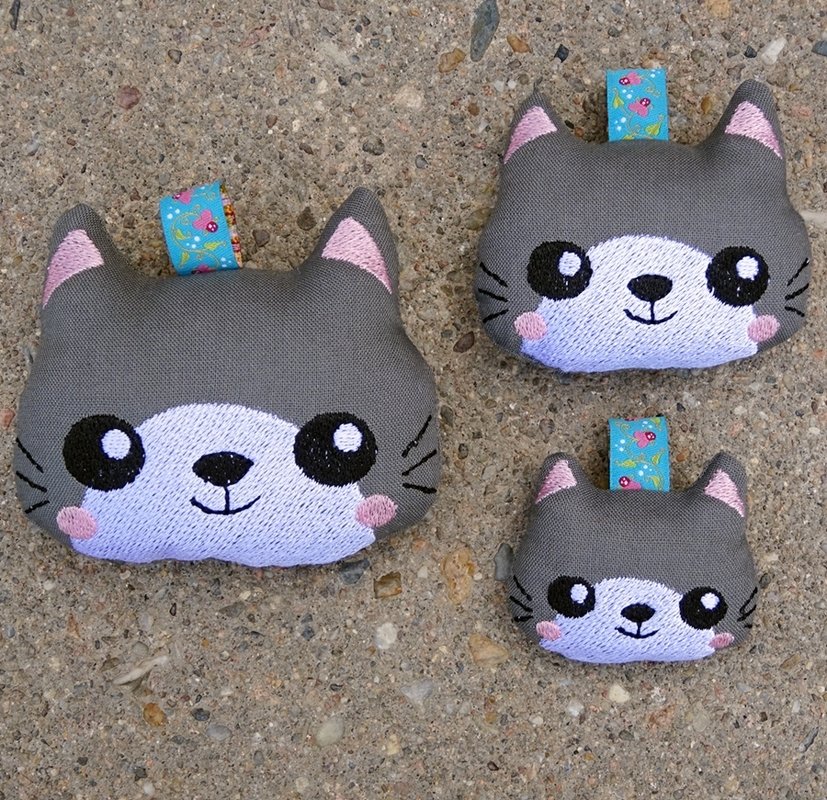 Stickdatei - Katze 5 ITH - in 3 Größen - Anhänger cute Schlüsselanhänger