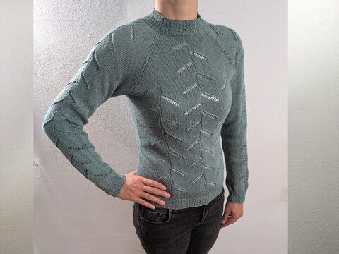 Strickanleitung Turtleneck Pullover mit Blattmuster